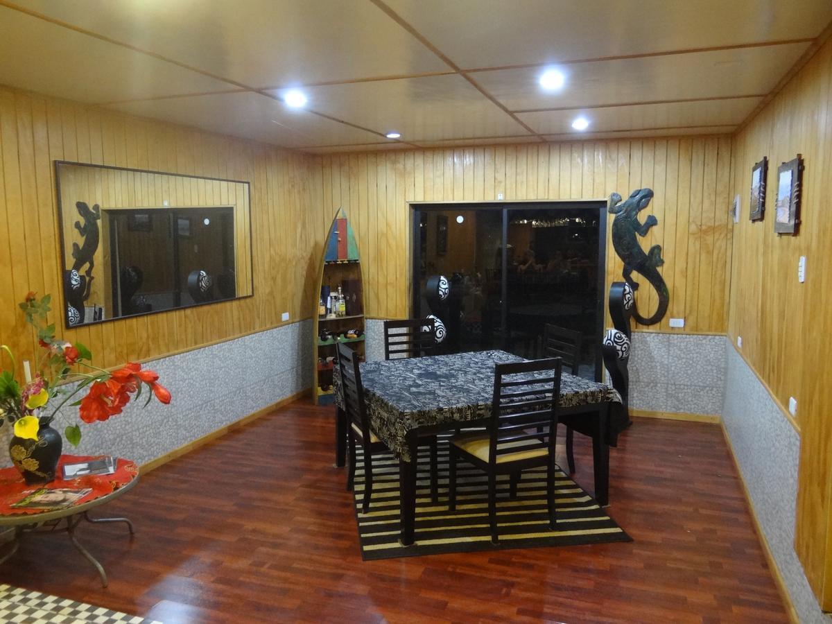 La Casa Del Kori Pansiyon Hanga Roa Dış mekan fotoğraf