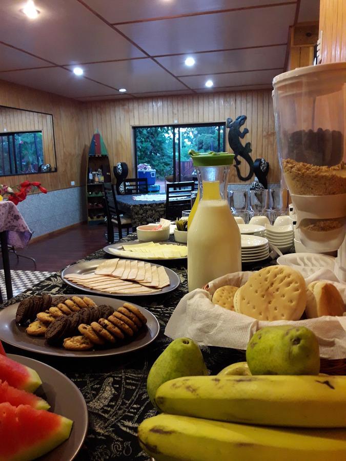 La Casa Del Kori Pansiyon Hanga Roa Dış mekan fotoğraf